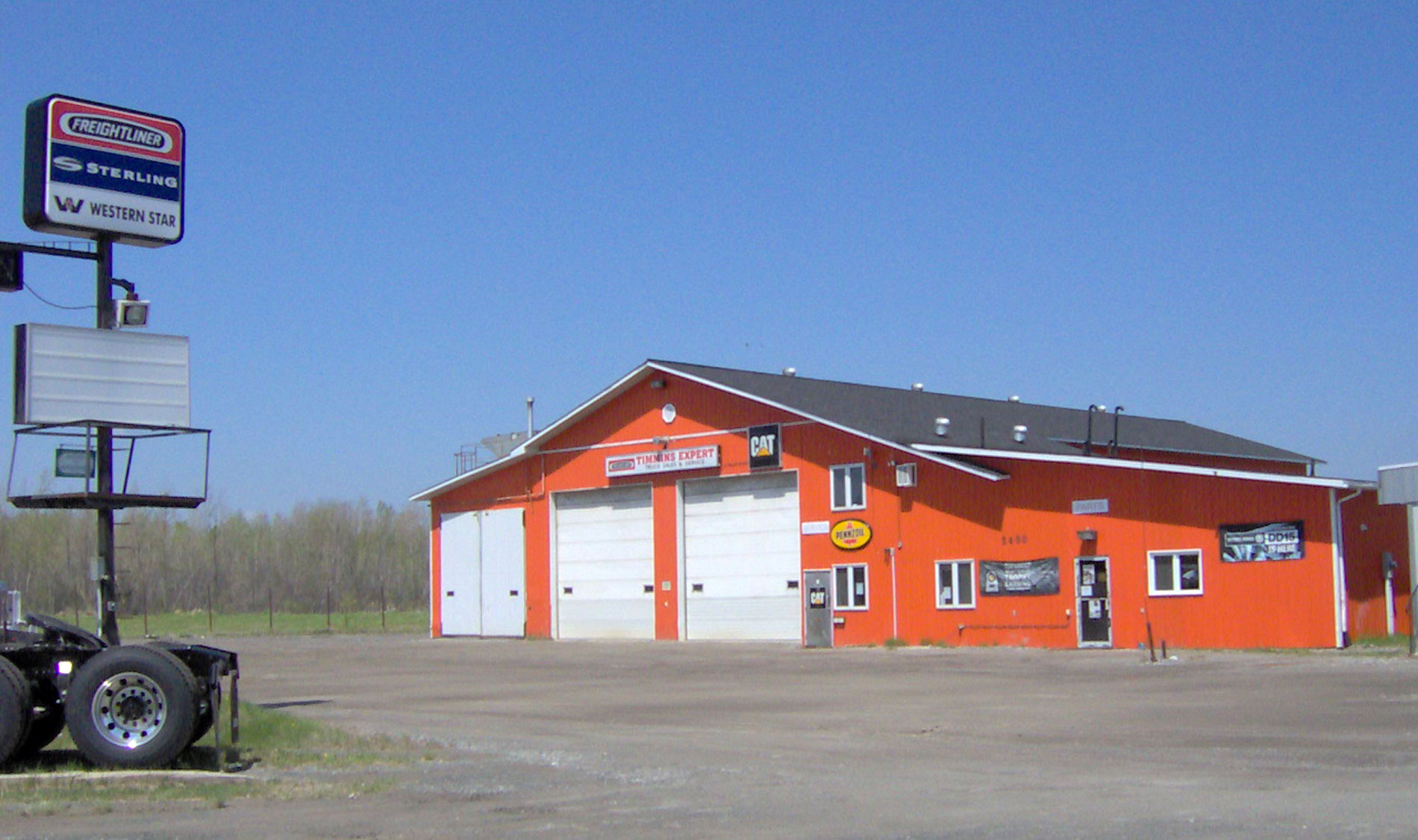 Picture of the old Expert Garage